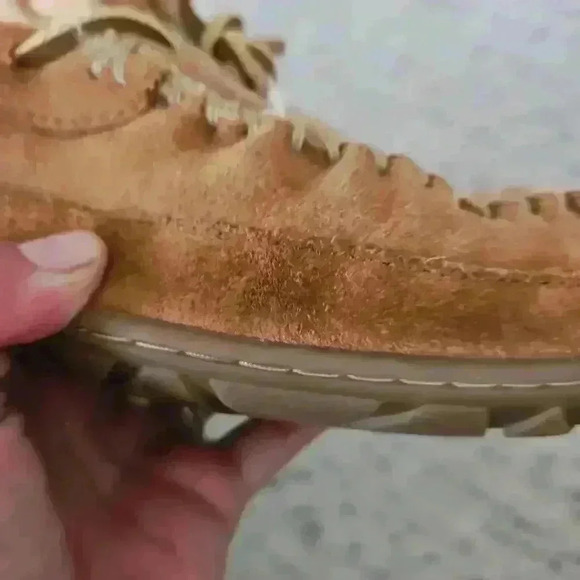 L.L. Bean Men's Tan  Wicked Good Moccasins 13 - Picture 15 of 15